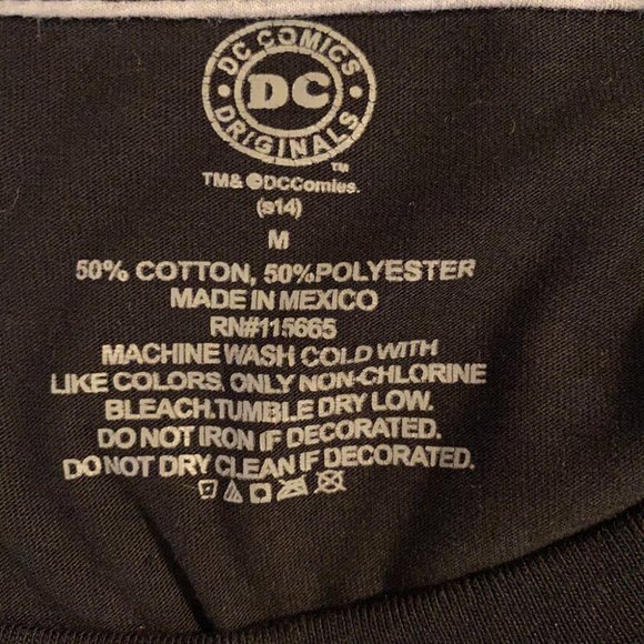 DC Comics Wonder Woman Tee - Size Medium - Picture 5 of 5